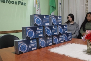 Entrega de tensiómetros en el marco del Programa de Oficios