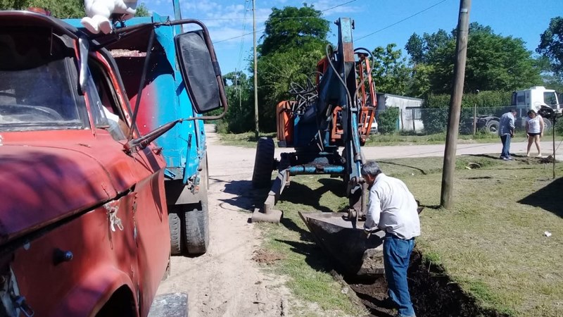 Zanjeo sobre las calles Balcarce y Pasteur