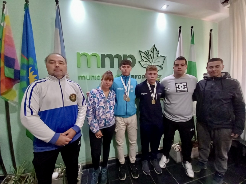 Reconocimiento a deportistas locales