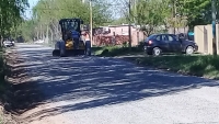 Colocación de piedras sobre Saavedra en el barrio San Eduardo