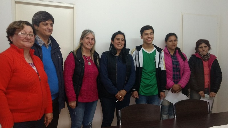 Entrega de ayudas económicas de Educación y Deportes