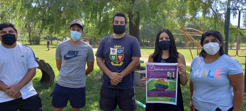 La Secretaría de Derechos Humanos realiza esta semana una campaña de concientización contra la homofobia en el deporte.