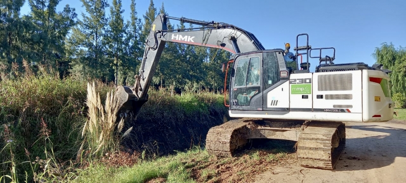 Limpieza de pluvial de desagüe