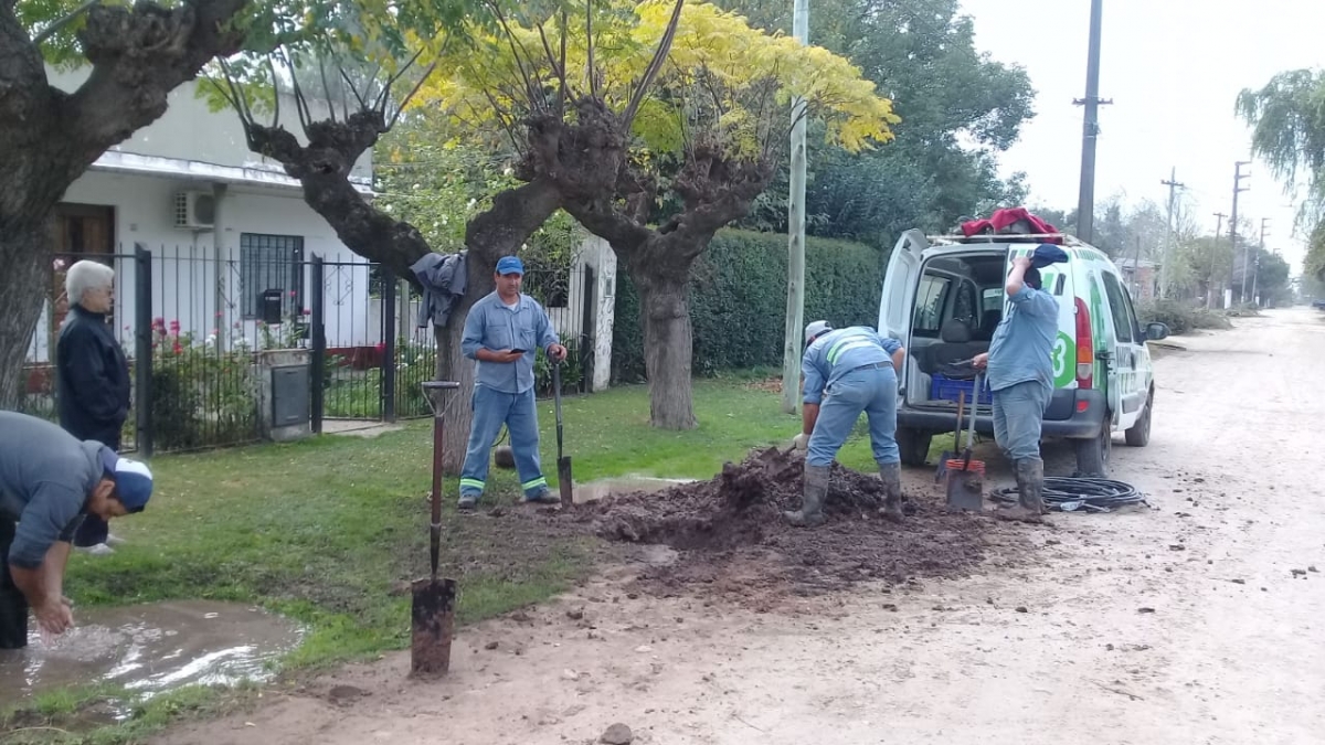 Más reparaciones de pérdidas de agua ante reclamos vecinales