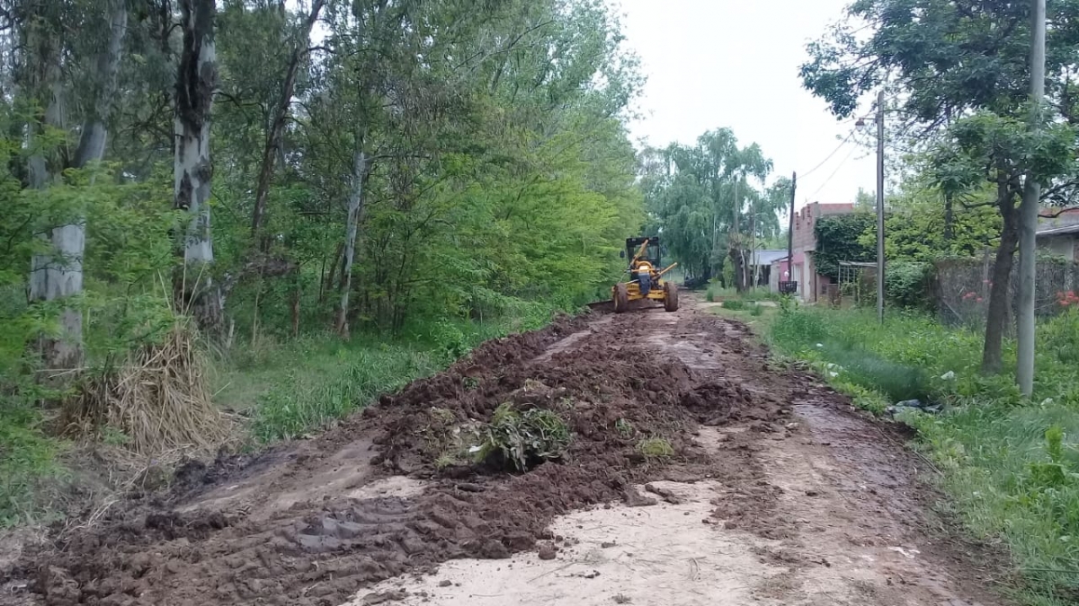 Nivelado y preparado para colocación de piedras en Constitución