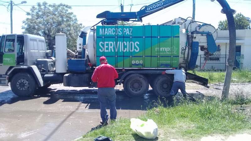 Limpieza de desagües en Rayito de Sol