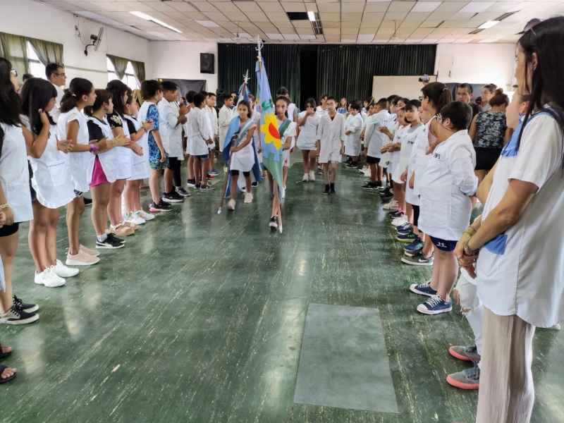 Inicio del ciclo lectivo en la Escuela Primaria Nº1