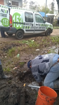 Más reparaciones de pérdidas de agua ante reclamos vecinales