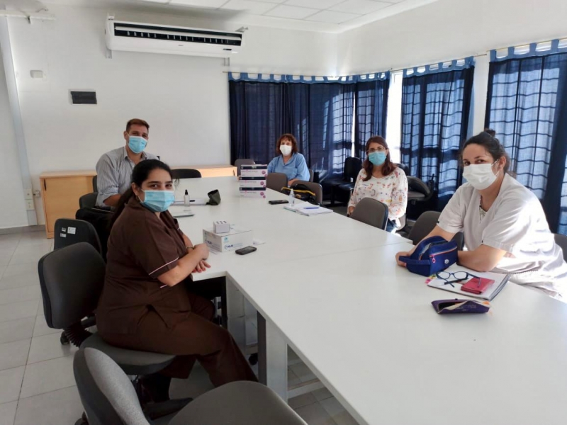 Reunión para coordinar la realización de test rápidos de COVID-19