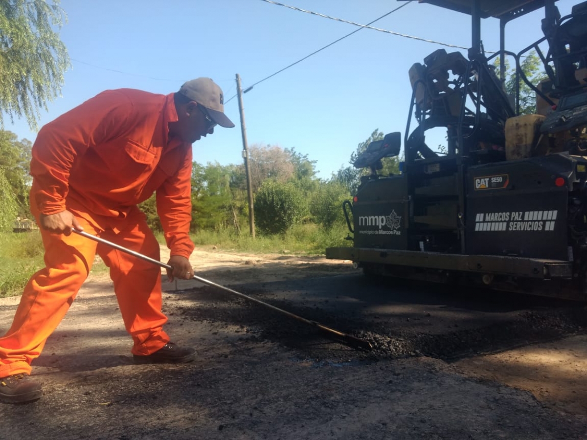 Avanza el primer pavimento con material de la Planta Asfaltadora