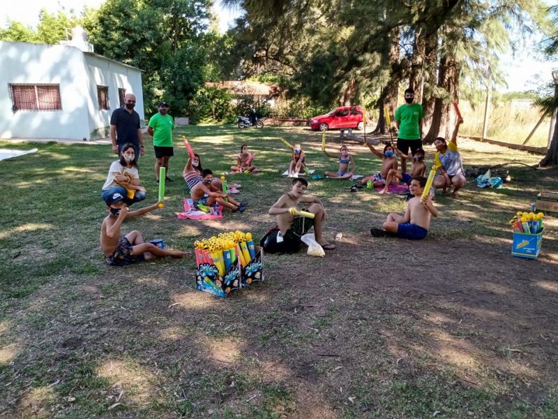 Visita a la colonia del barrio Bernasconi