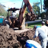 Colocación de caños de desagües en el barrio San Marcos