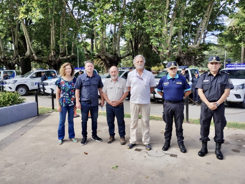 Se presentaron 10 patrulleros 0KM que se suman a la flota policial