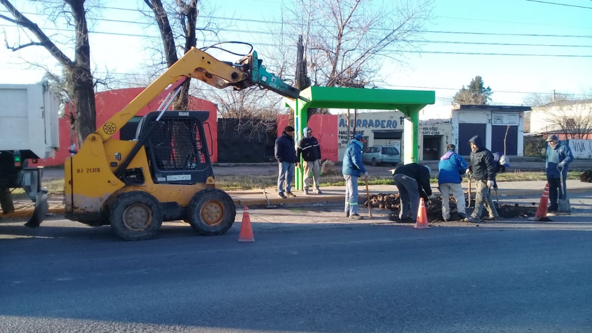 Bacheo en Ruta 40 a la altura de Rayito de Sol