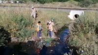 Limpieza de desagües en el cruce del arroyo La Pantanosa