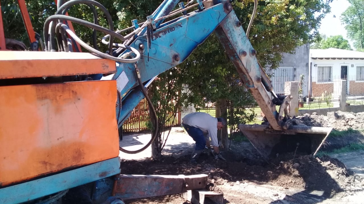 Zanjeo en calles del barrio La Milagrosa