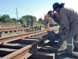Trabajos en Ferrocarril Belgrano Sur