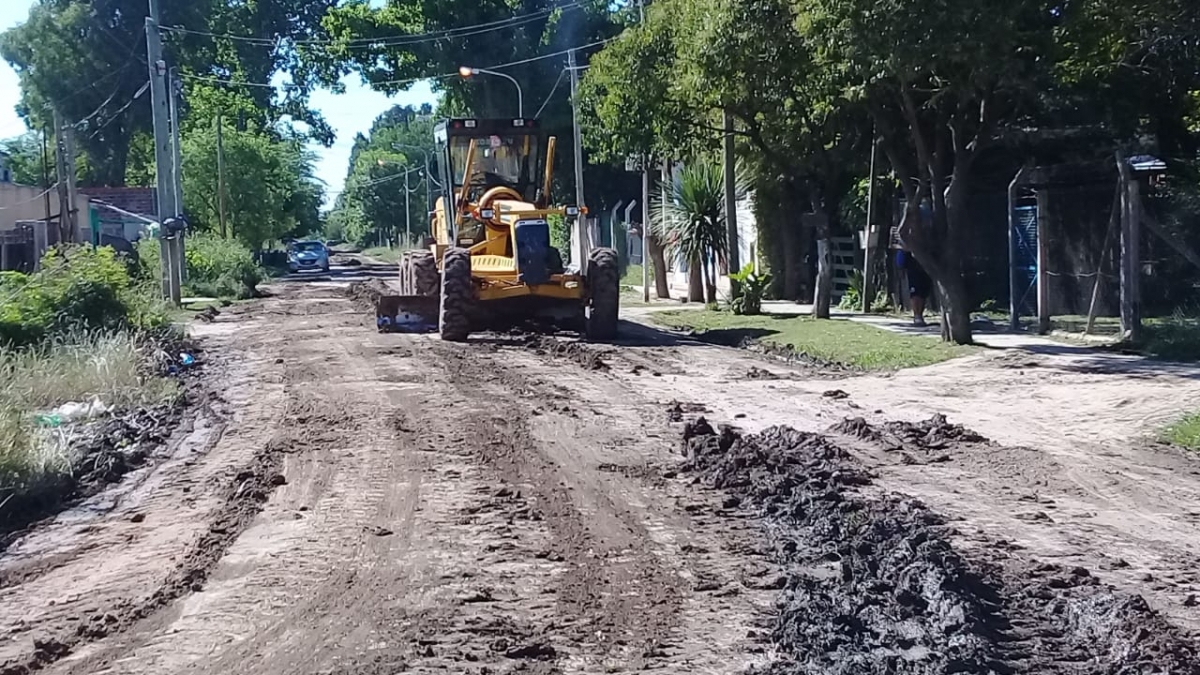 Nivelado de calles en el barrio Martín Fierro