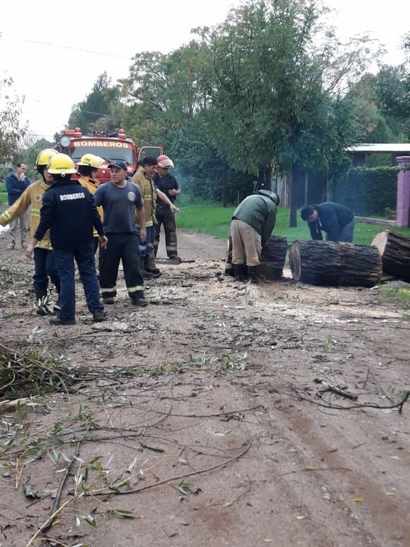 Tareas de emergencia ante la fuerte tormenta