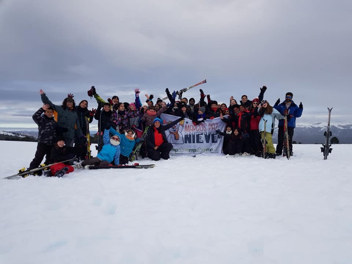 Segundo día a pura nieve de los ganadores de Marcos Paz Nieve