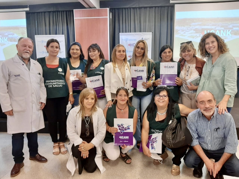 Entrega de certificados a Promotoras de Salud