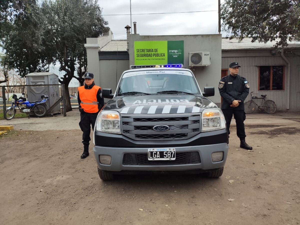 Entrega de un móvil reacondicionado a la Policía Contravencional