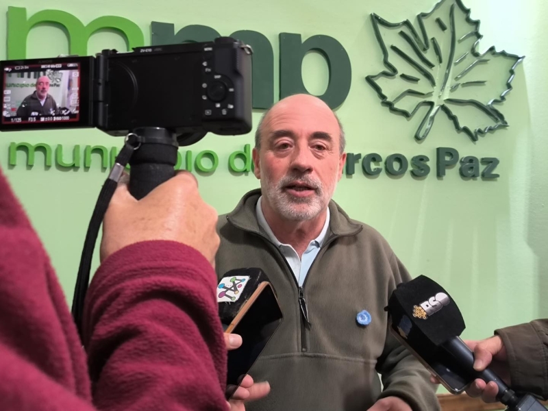 Conferencia del intendente Curutchet tras la visita del gobernador Kicillof