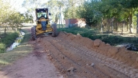 Nivelado y entoscado de calles en La Loma