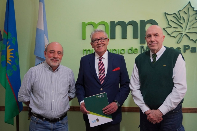 El intendente Curutchet recibi&oacute; al C&oacute;nsul General del Paraguay