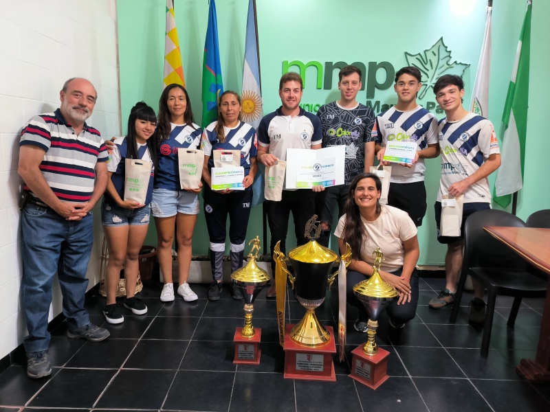 Entrega de reconocimiento al club SAPA por sus últimas hazañas deportivas