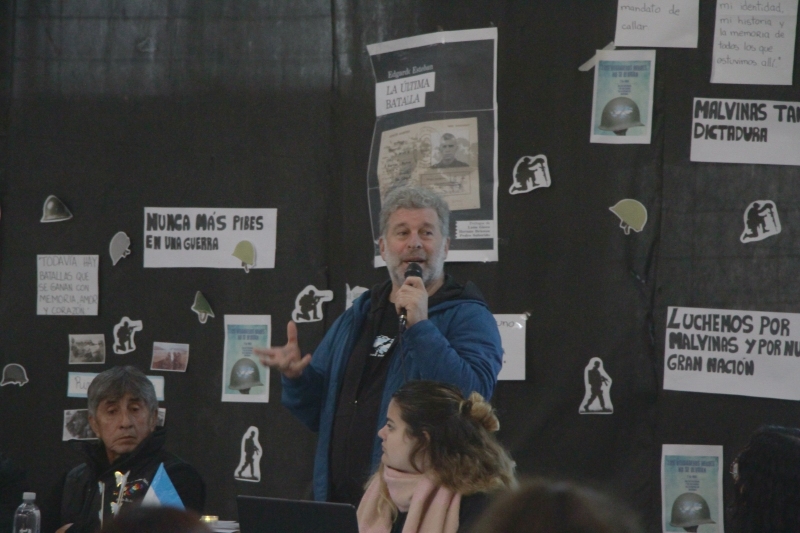 Se present&oacute; el libro La &Uacute;ltima Batalla de Edgardo Esteban
