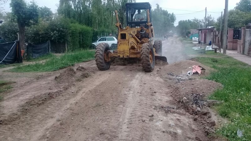 Obras y Servicios, nivelado de Canale en barrio Güemes