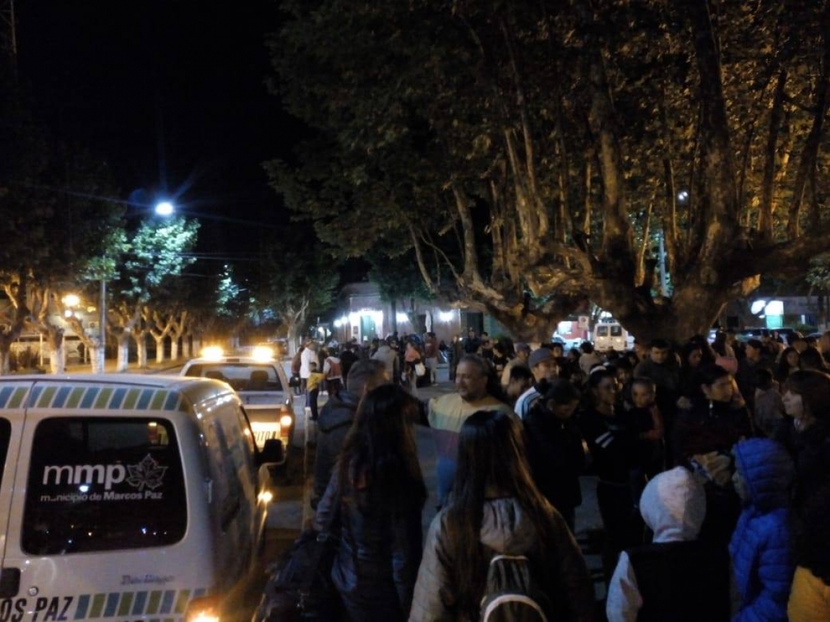 Partida de los Centros Deportivos Barriales al campamento anual