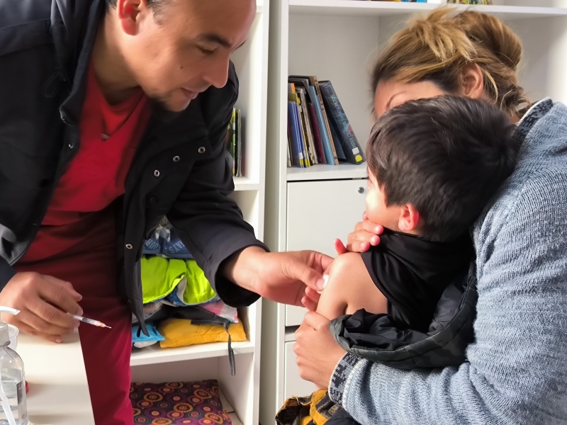 Campaña de vacunación de refuerzo contra el sarampión