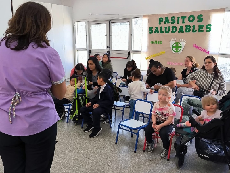 Nueva jornada del programa Pasitos Saludables en el Jardín Maternal del barrio Santa Maria