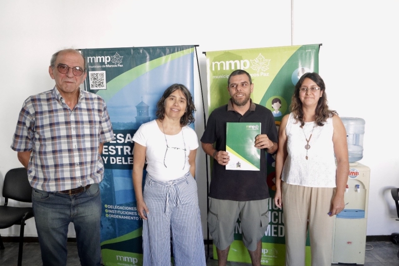 Entrega de personería jurídica a la asociación civil “Crece desde el pie”