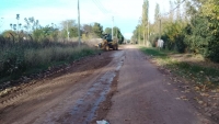 Nivelado de la calle España en el barrio Güemes