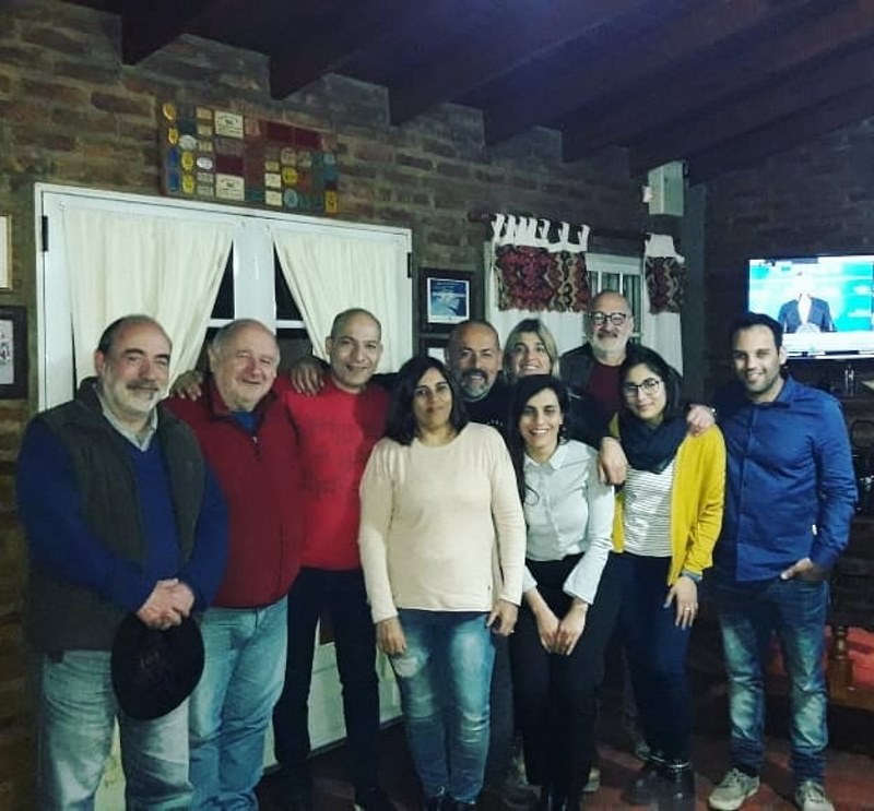 Cena del intendente con la Comisión Organizadora de la Feria del Libro