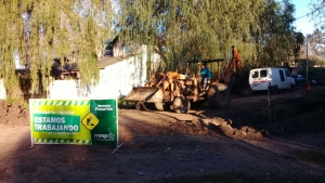 Continúa el zanjeo y limpieza de desagües pluviales en El Prado