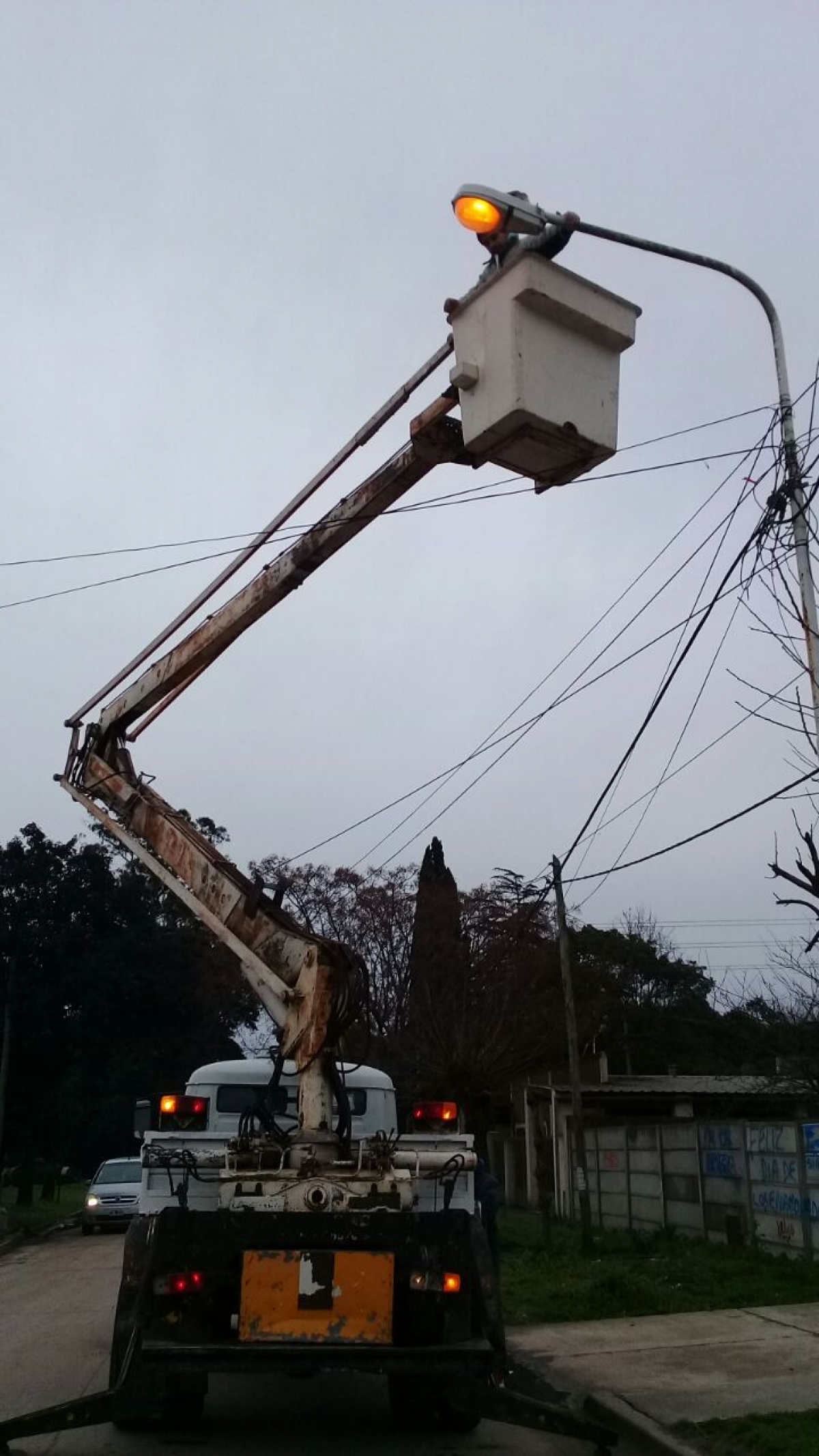 Reparación de luminarias en La Recova