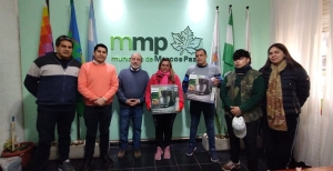 Entrega de equipos a participantes del curso de Panadería