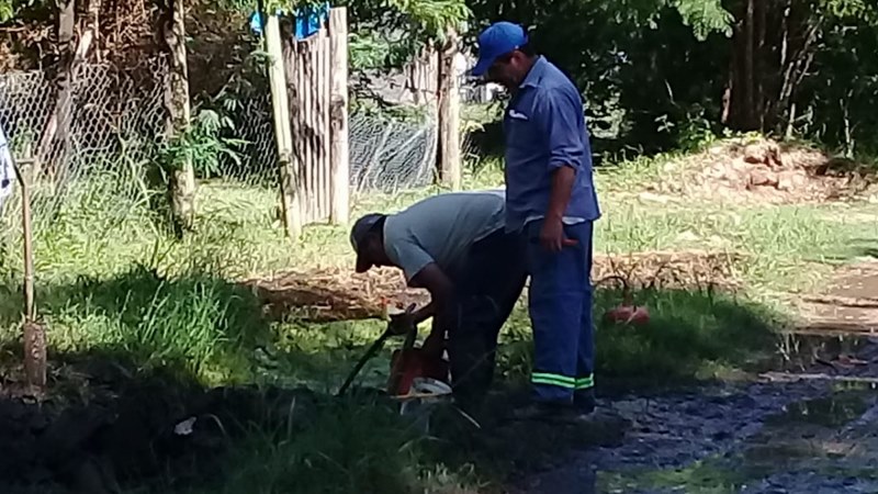 Reparación de pérdidas de agua en respuesta a reclamos vecinales