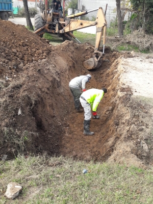 Reparación de cruce de calles del barrio El Zorzal.