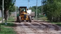 Preparado para pavimento de la calle Güiraldes en Martín Fierro