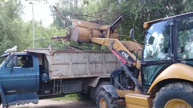 Limpieza integral en el barrio Gándara