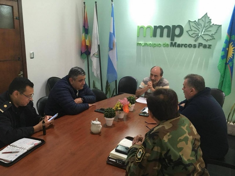 Reunión del intendente con los titulares de las fuerzas policiales locales