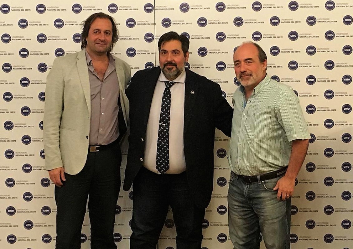 Curutchet se reunió con Roberto Gallo, titular de la UNO, y el senador Soos