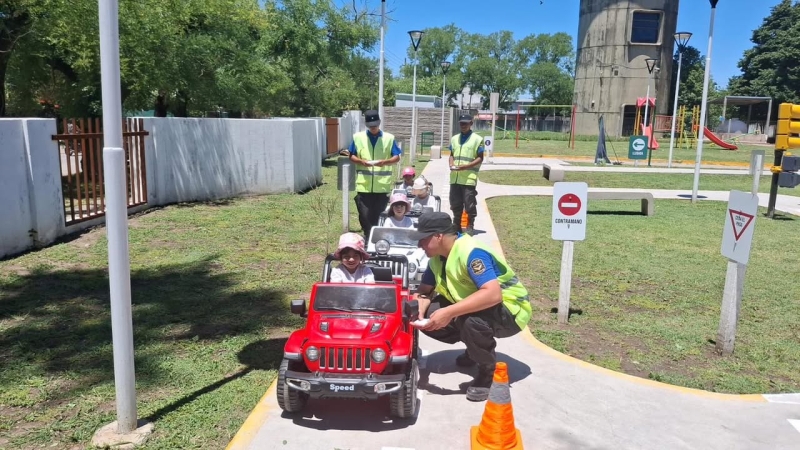 Siguen las visitas a la plazoleta de educación vial