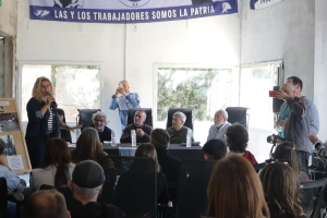 El intendente Curutchet y el ministro de Trabajo Correa comparten charla con gremios