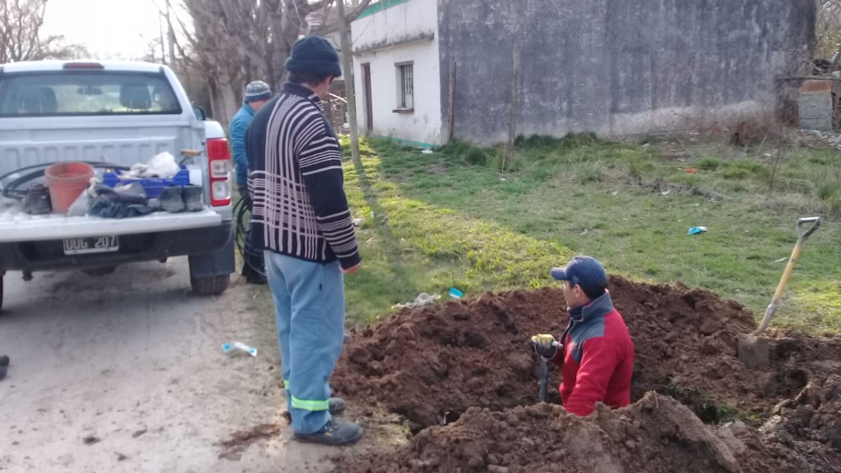 Más reparaciones de pérdidas de agua potable